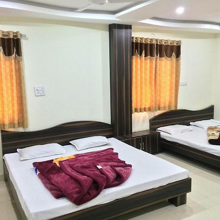 Hotel Vrandavan Palace Near Mahakal Temple Ujjain Dış mekan fotoğraf